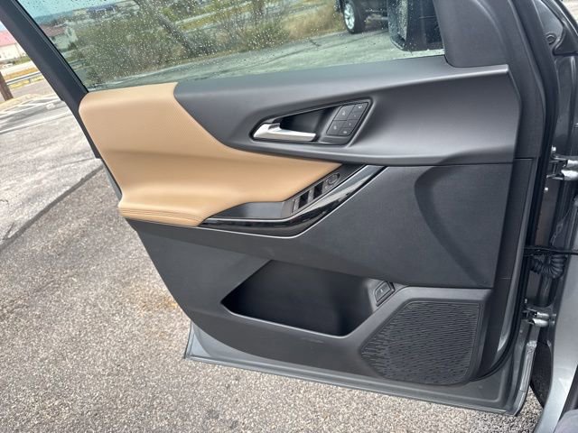 Certified 2026 Chevrolet Equinox ACTIV w/ Convenience Package III image 19