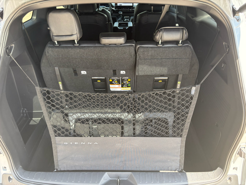 Used 2025 Toyota Sienna XLE Woodland Edition AWD/4WD image 31