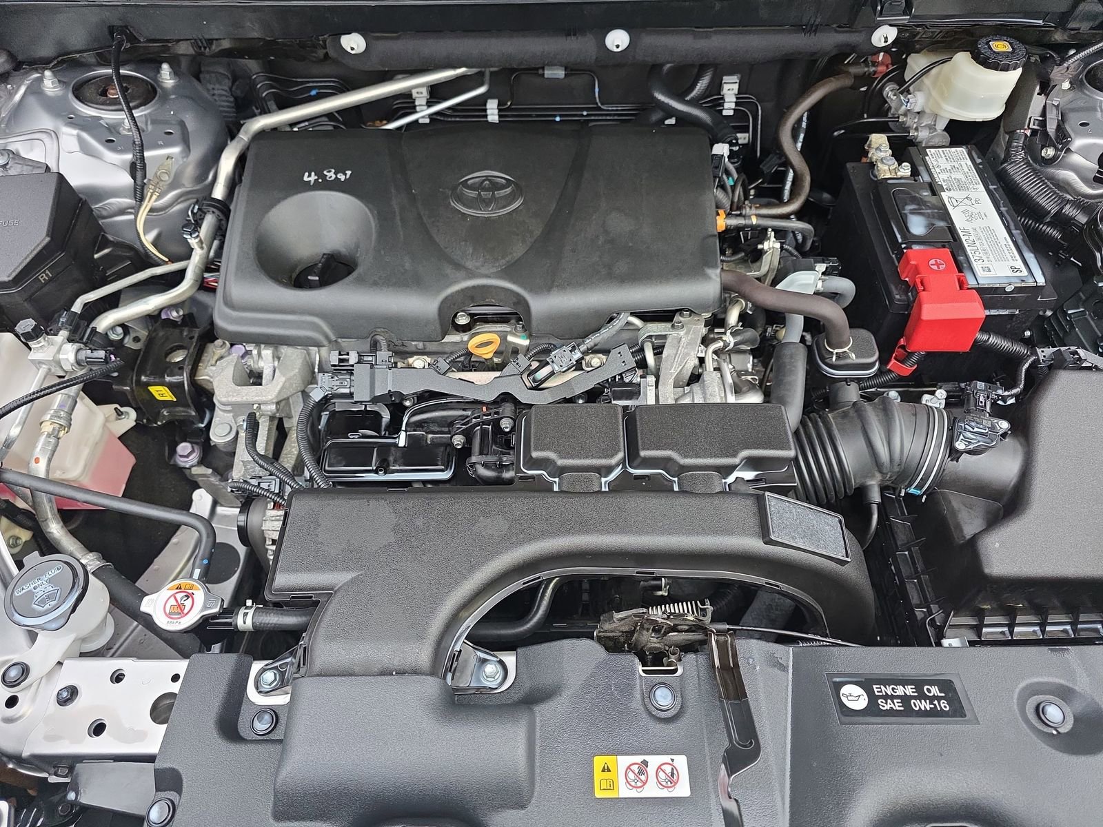 Used 2019 Toyota RAV4 XLE Premium image 30