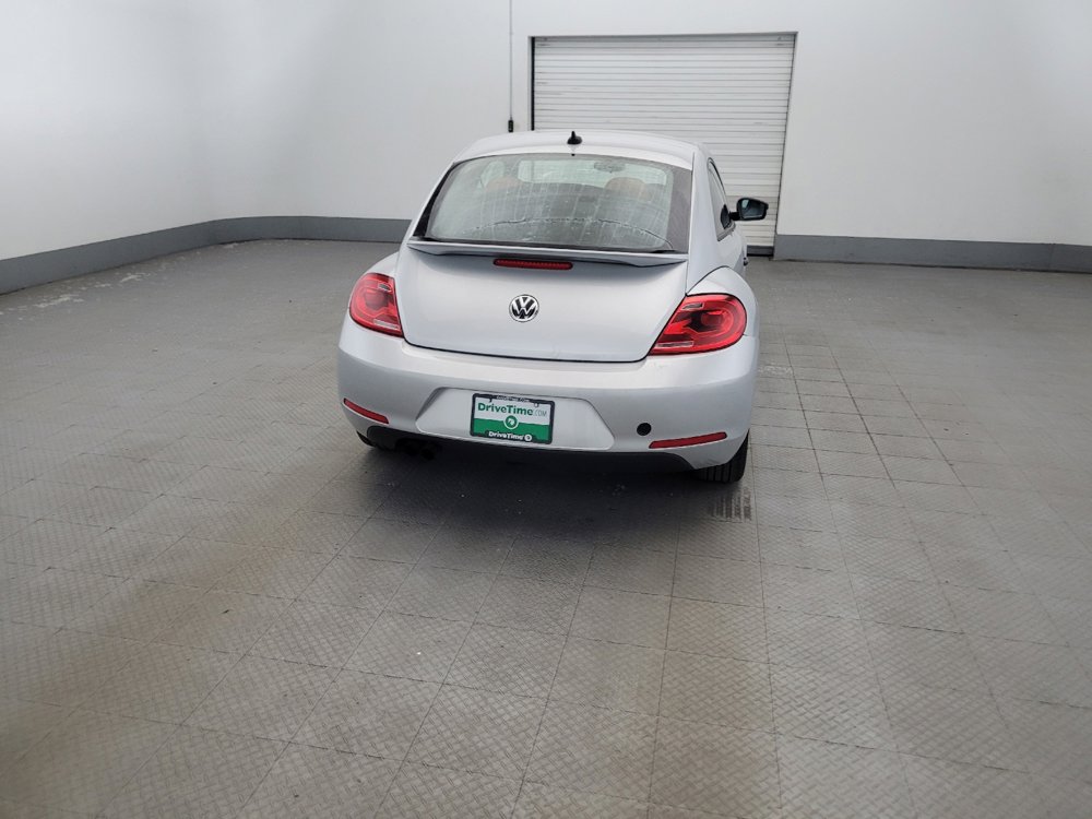 Used 2015 Volkswagen Beetle 1.8T Classic FWD image 7