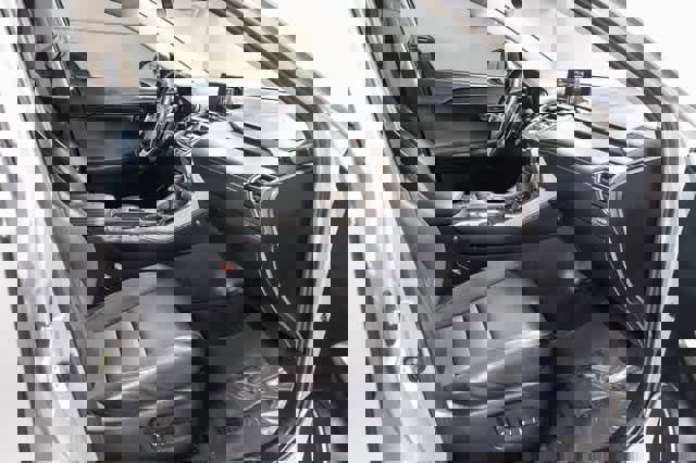 Used 2018 Lexus NX 300 FWD image 17