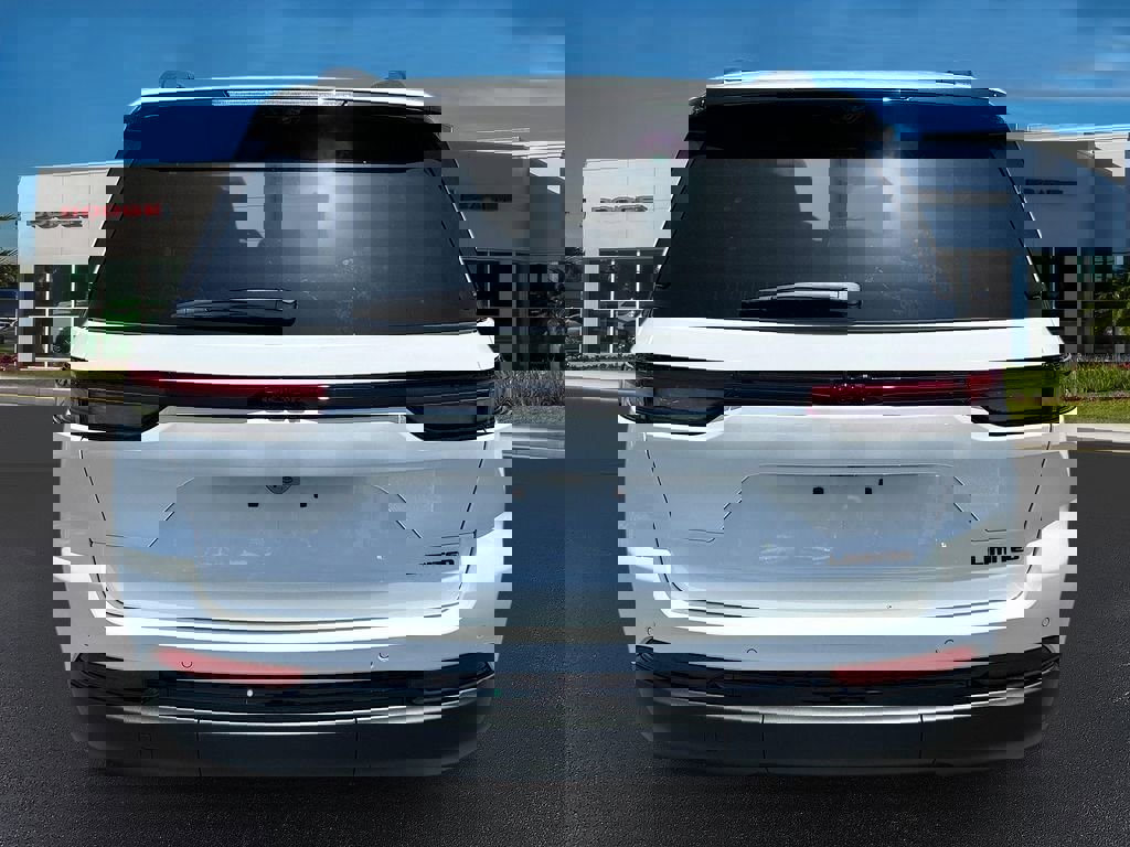 New 2025 Jeep Grand Cherokee Limited w/ Luxury Tech Group II image 6