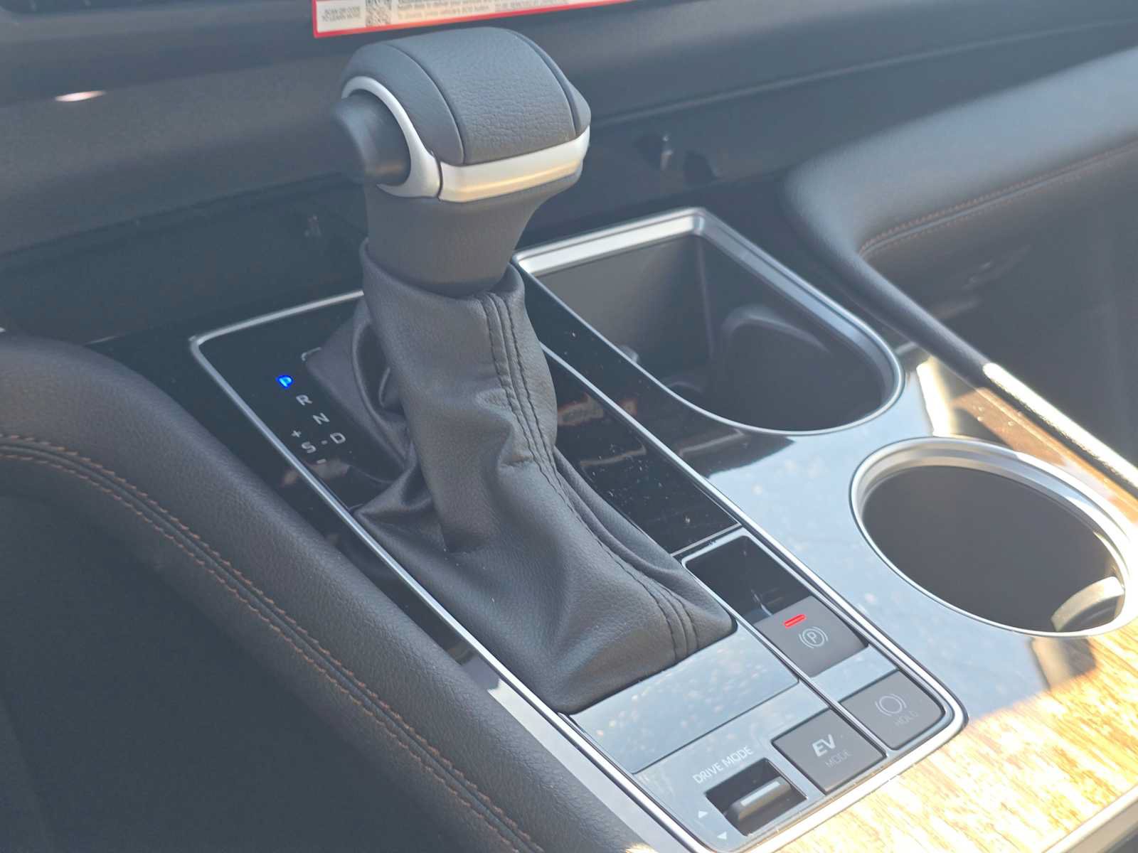 New 2026 Toyota Sienna Platinum AWD/4WD image 28