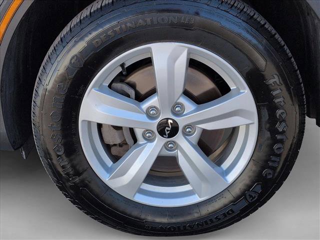 Used 2022 Kia Sorento LX image 23