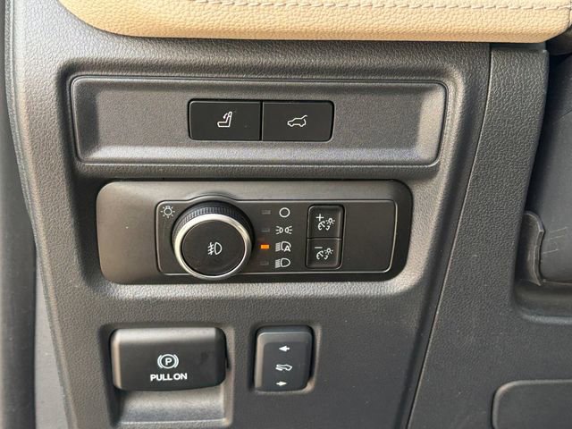 Used 2024 Ford Expedition Limited RWD image 5