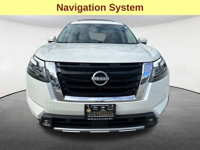 Used 2022 Nissan Pathfinder Platinum w/ Lighting Package (N92) AWD/4WD image 4