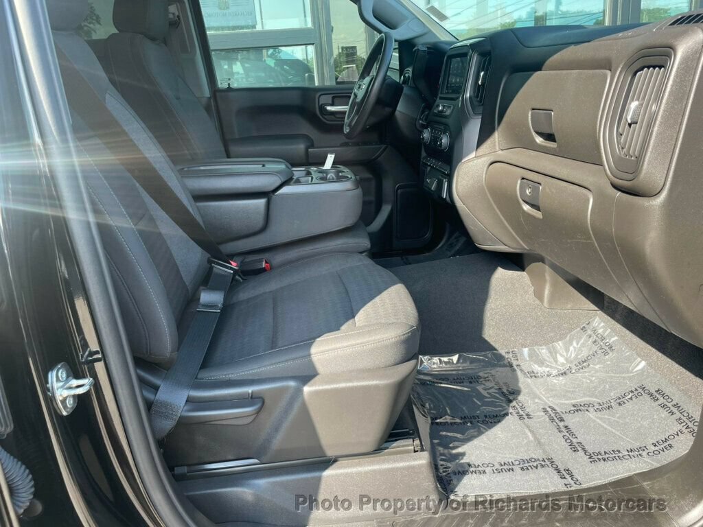 Used 2022 Chevrolet Silverado 1500 Custom AWD/4WD image 18