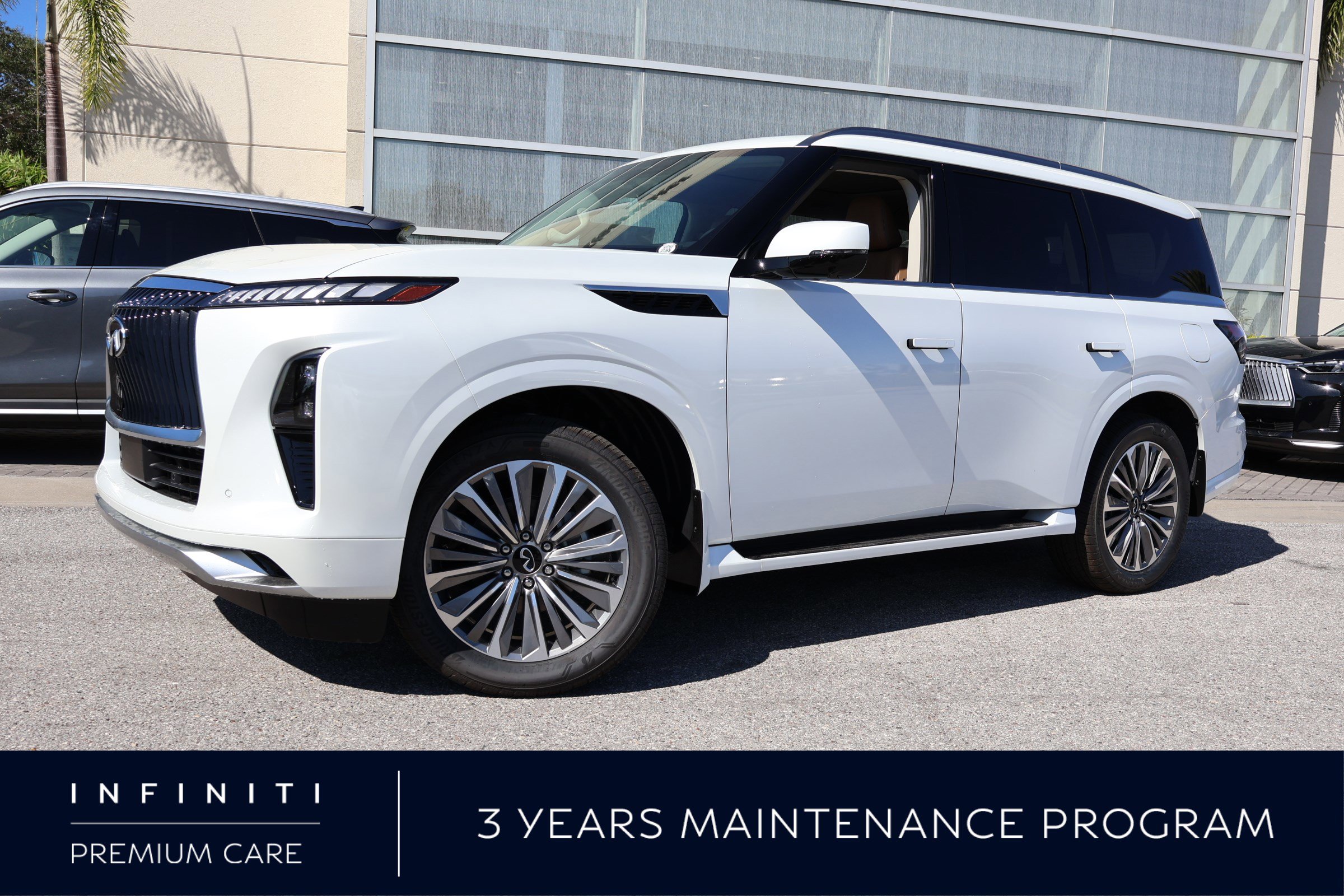 New 2026 INFINITI QX80 Luxe image 1