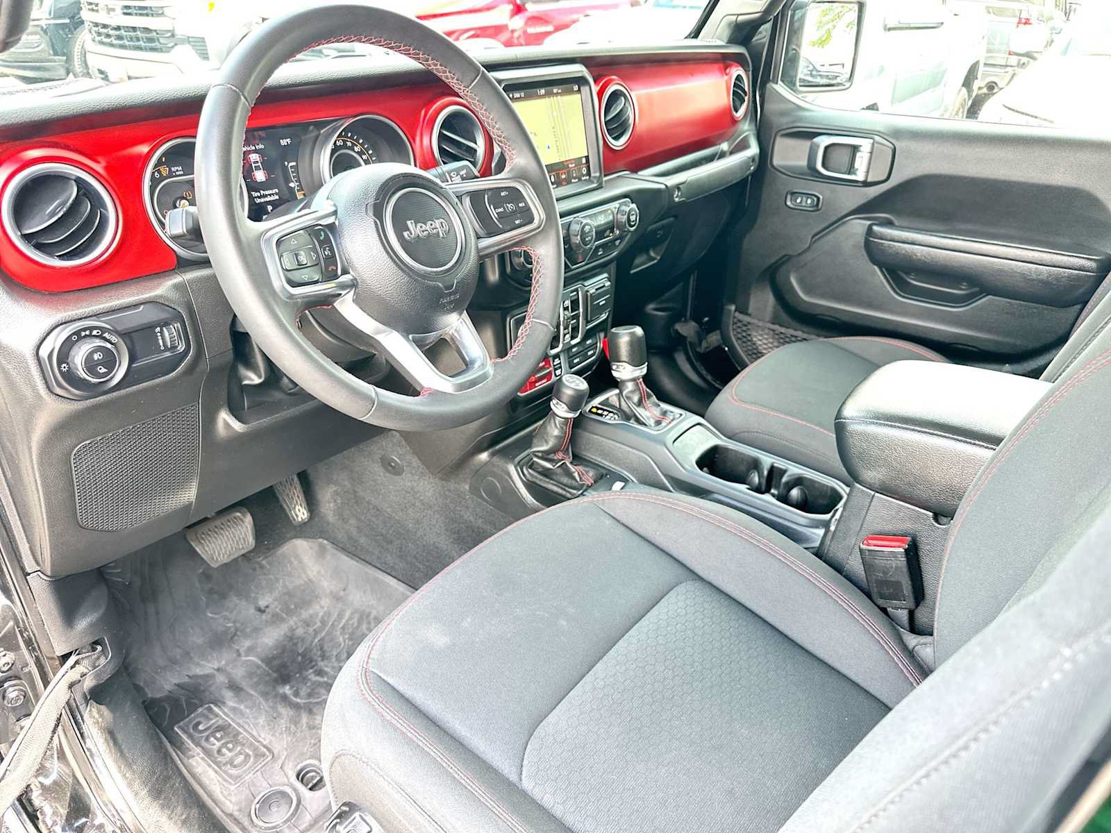 Used 2023 Jeep Gladiator Rubicon w/ LED Lighting Group AWD/4WD image 18
