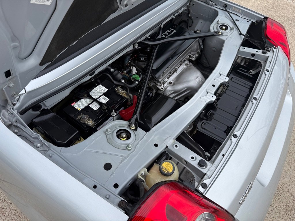 Used 2003 Toyota MR2 image 19