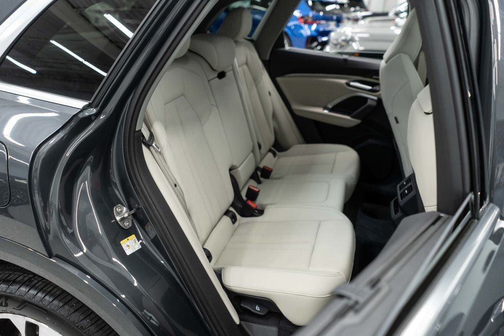 Used 2025 Audi Q5 Premium Plus AWD/4WD image 12