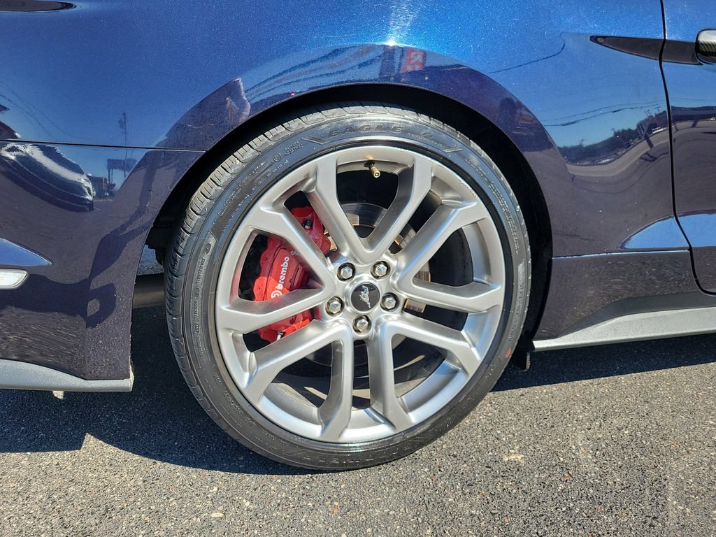 Used 2021 Ford Mustang GT Premium w/ Carbon Sport Interior Package RWD image 9