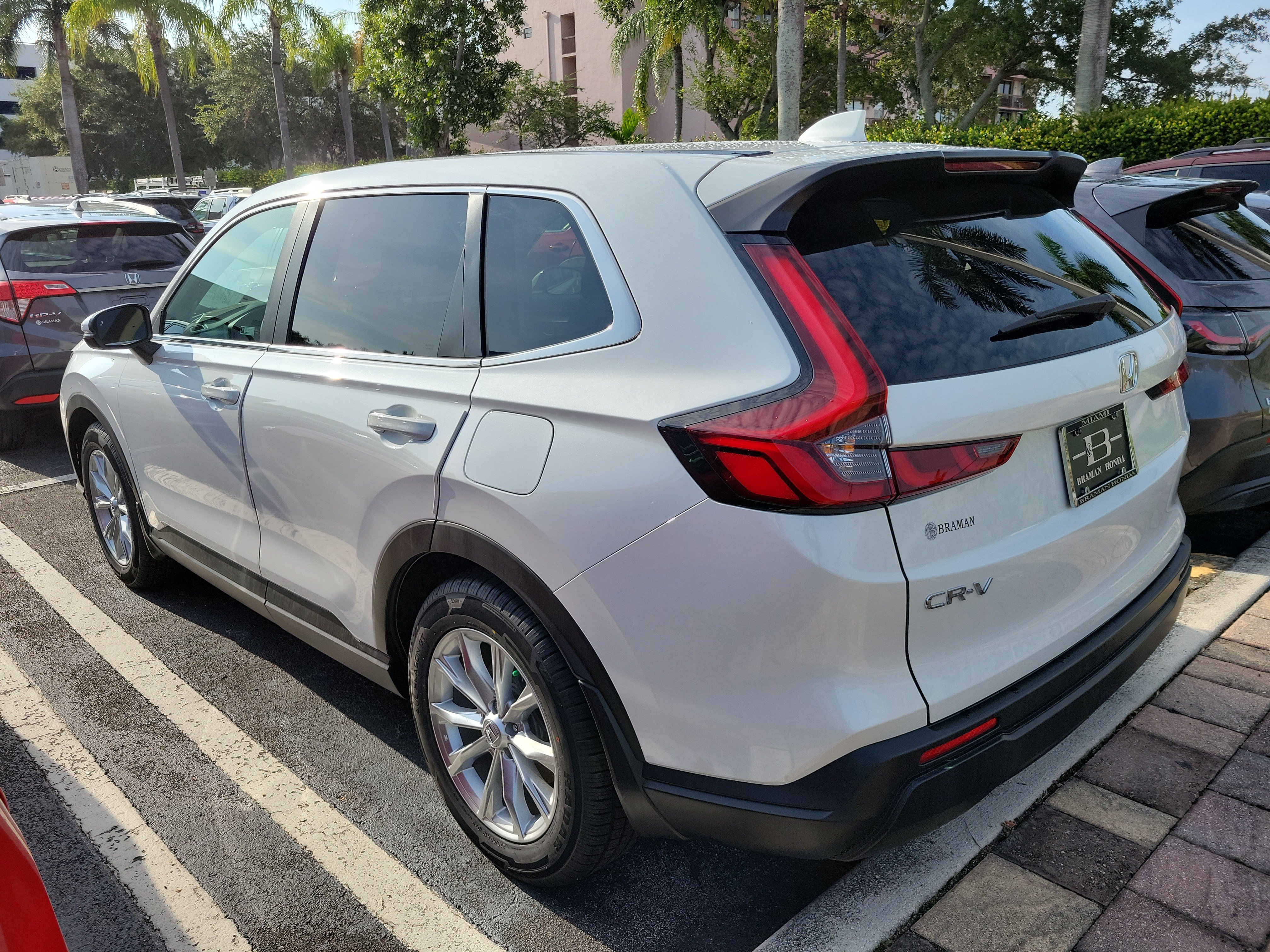Certified 2024 Honda CR-V EX image 4
