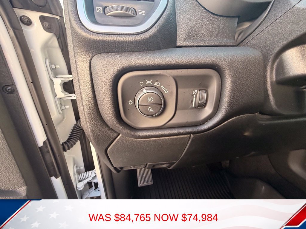 New 2026 RAM 3500 Big Horn AWD/4WD image 15