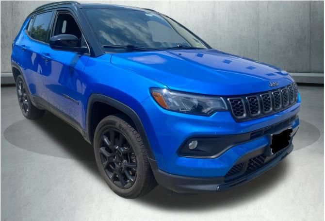 Used 2024 Jeep Compass Latitude w/ Sun and Sound Group