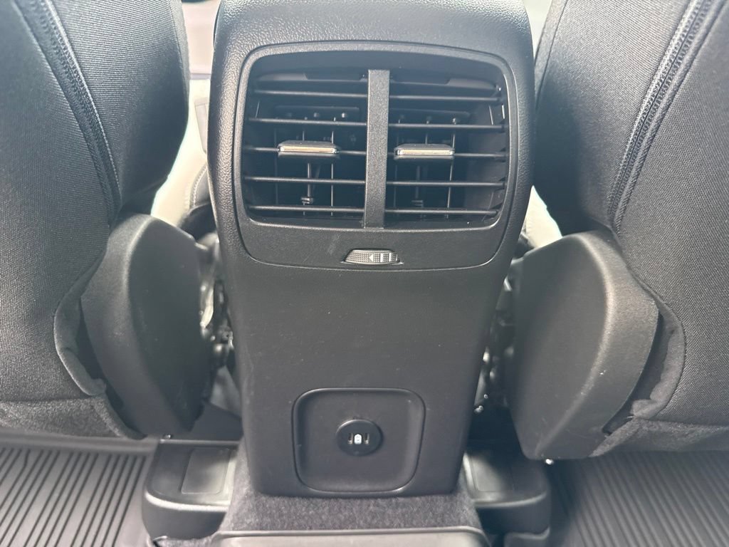 Used 2023 Ford Escape Active w/ Tech Pack #1 AWD/4WD image 11