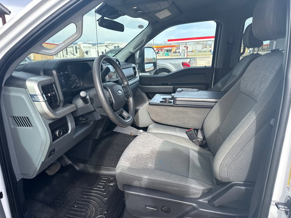 Used 2024 Ford F350 XLT image 14