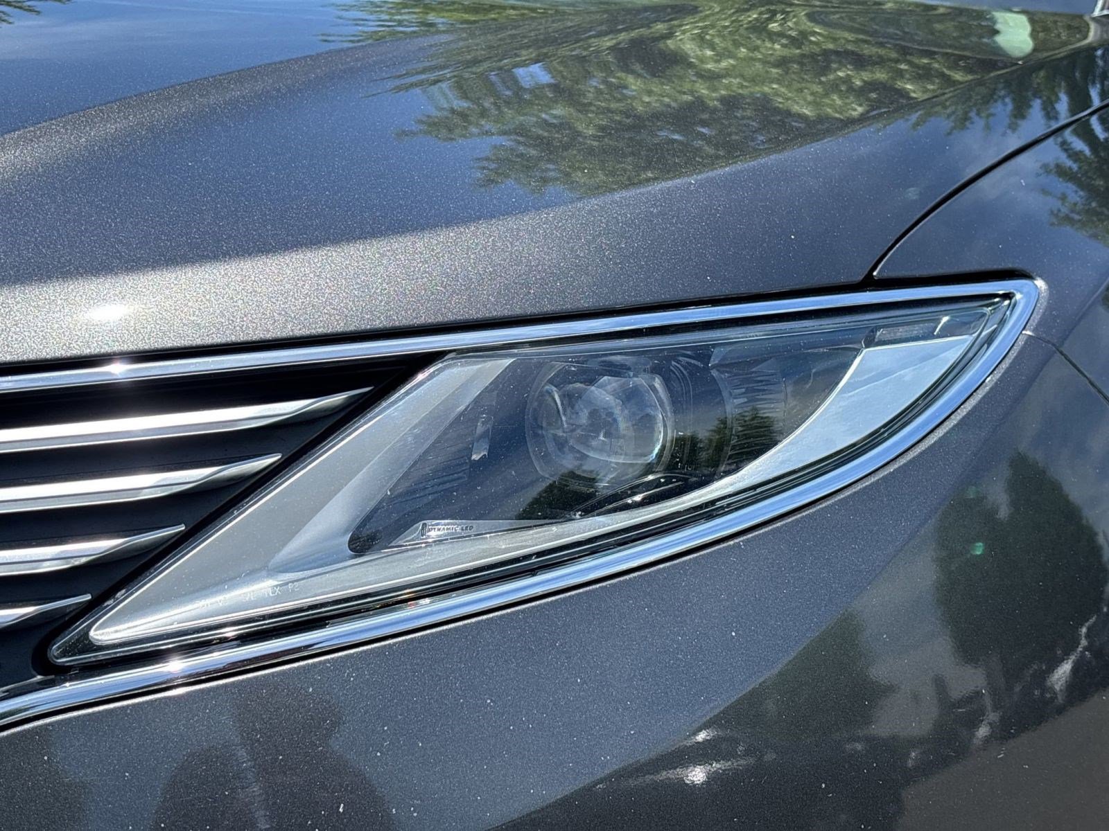 Used 2016 Lincoln MKZ w/ Equipment Group 300A Reserve FWD image 11