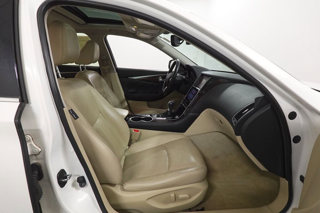 Used 2015 INFINITI Q50 Premium w/ Deluxe Technology Package AWD/4WD image 35