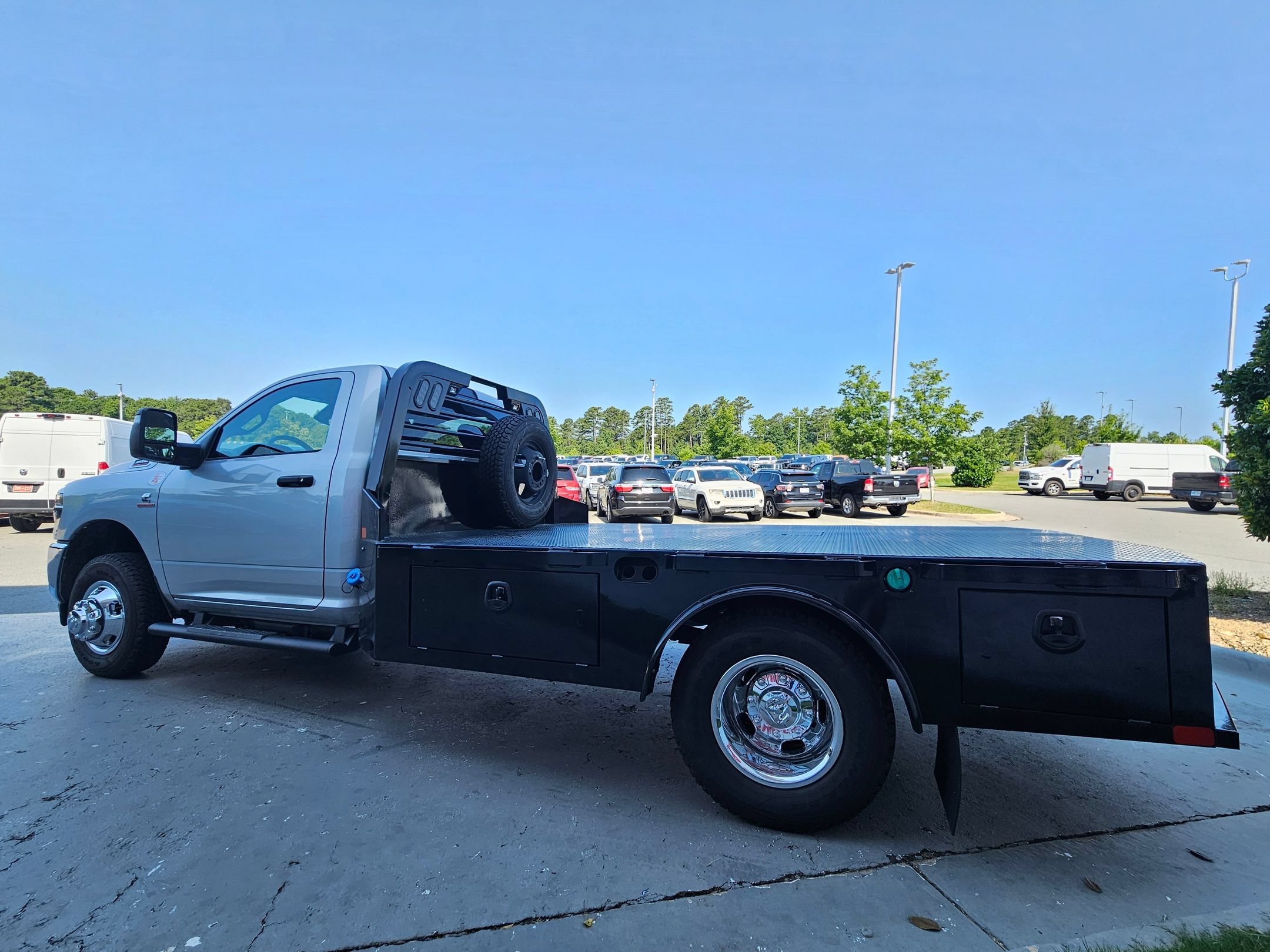 New 2026 RAM 3500 Tradesman w/ Chrome Appearance Group A AWD/4WD image 5