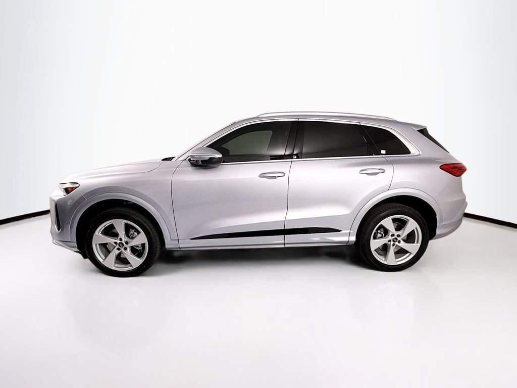 Used 2026 Audi Q5 Premium w/ Premium Plus AWD/4WD image 8
