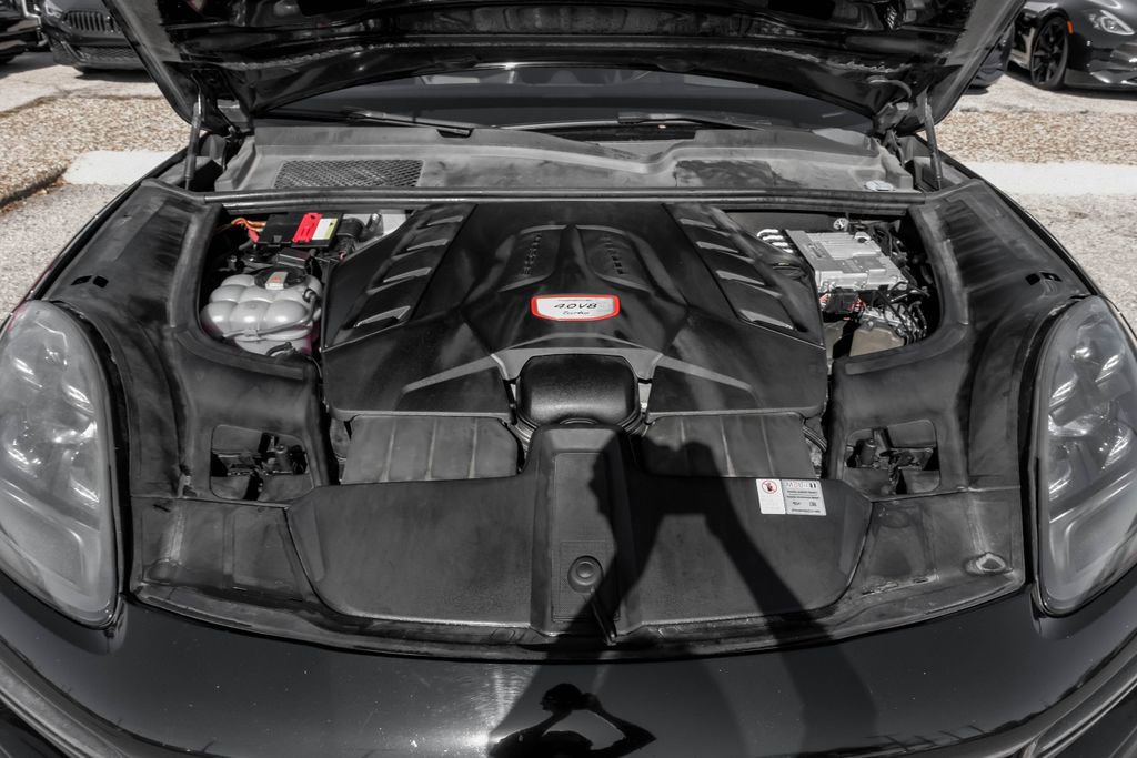 Used 2020 Porsche Cayenne Turbo image 58