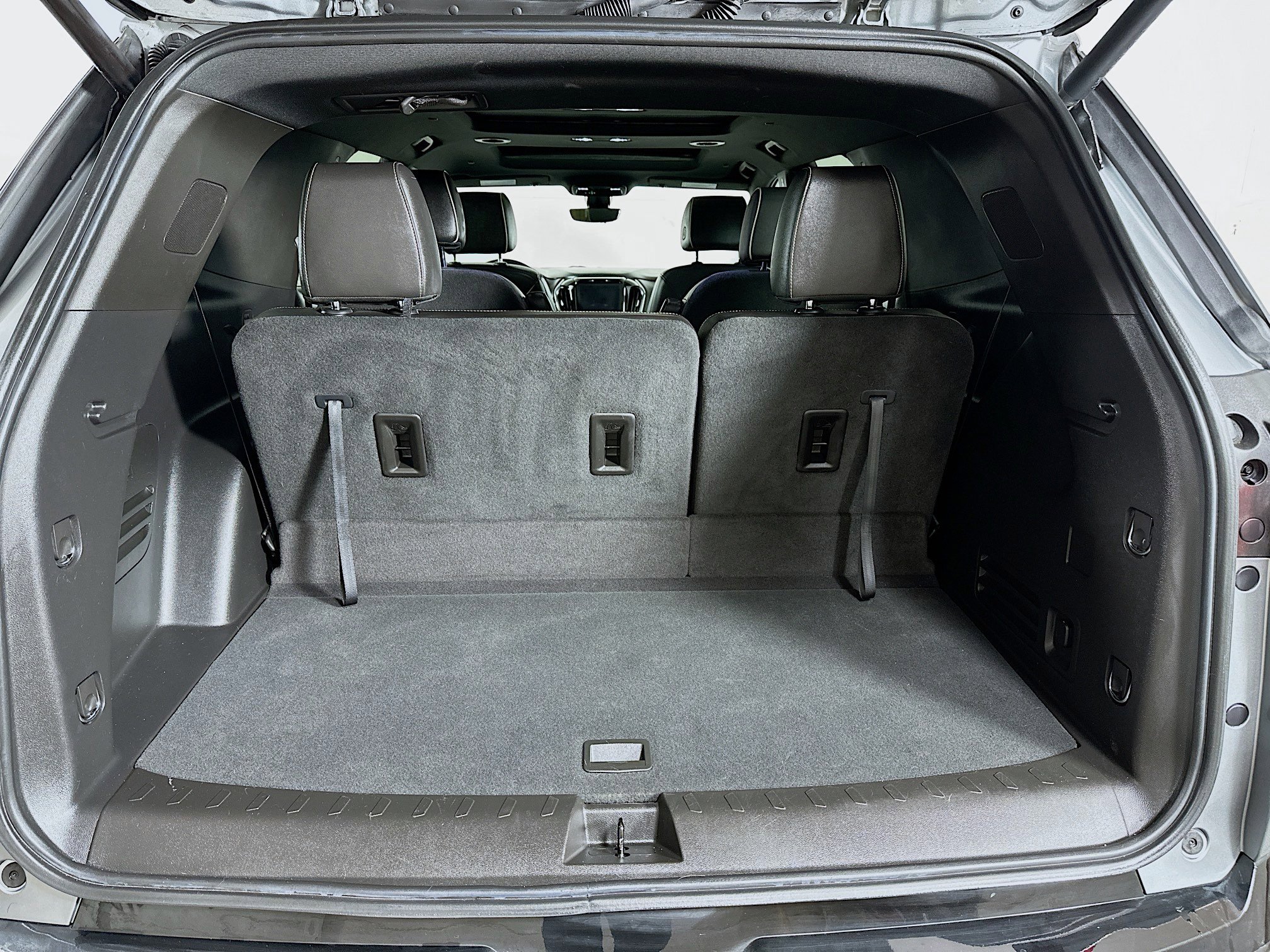 Used 2023 Chevrolet Traverse Premier w/ Redline Edition AWD/4WD image 28