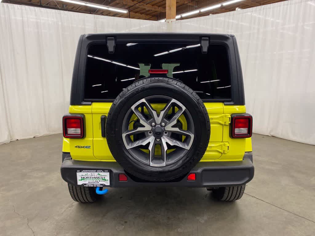 Used 2024 Jeep Wrangler Unlimited AWD/4WD image 5