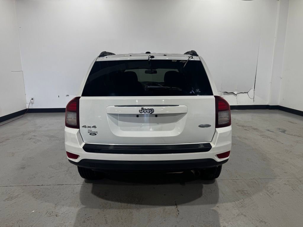Used 2017 Jeep Compass Latitude image 7