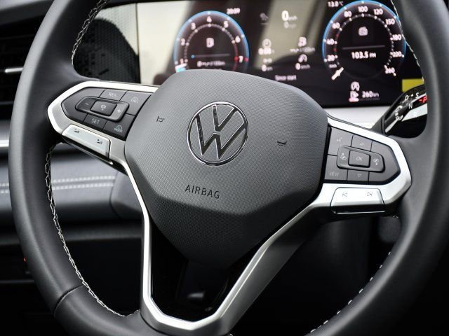 New 2026 Volkswagen Tiguan SE FWD image 20