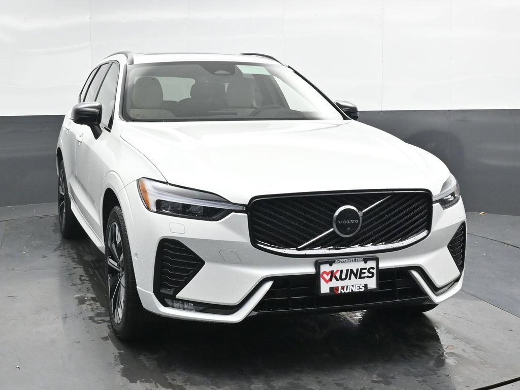 New 2026 Volvo XC60 B5 Plus w/ Climate Package AWD/4WD image 4