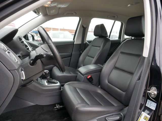 Used 2017 Volkswagen Tiguan S image 15