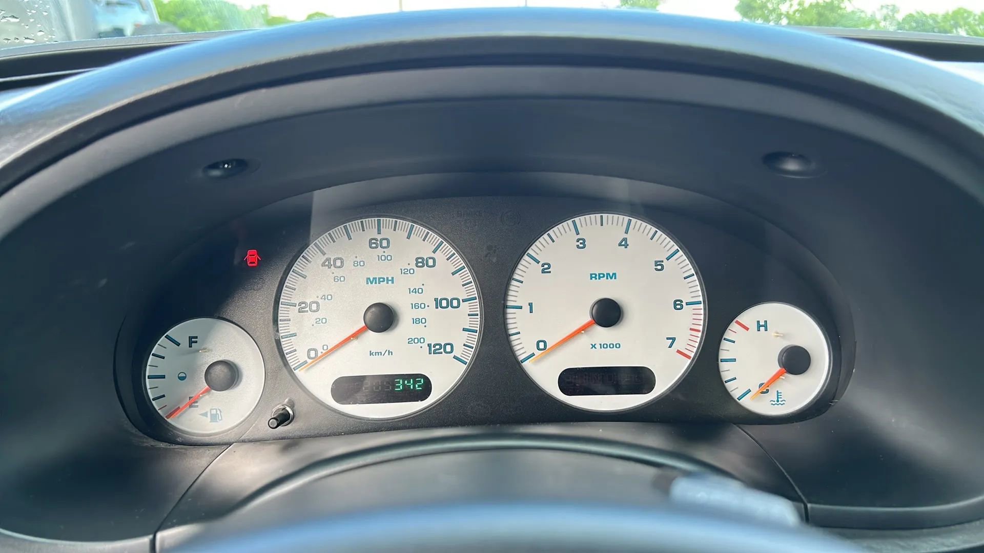 Used 2004 Chrysler Town & Country Touring FWD image 5