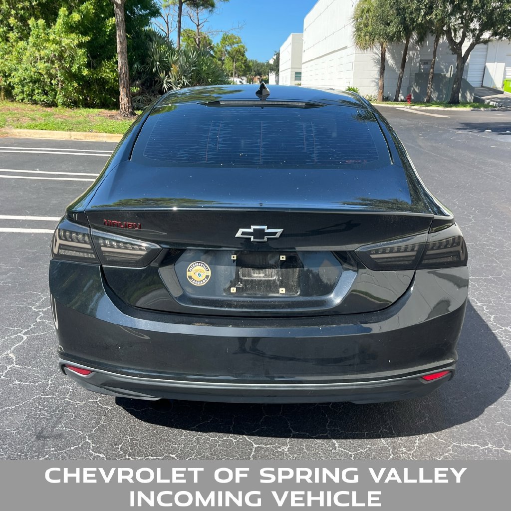 Used 2022 Chevrolet Malibu LT w/ Leather Package FWD image 4