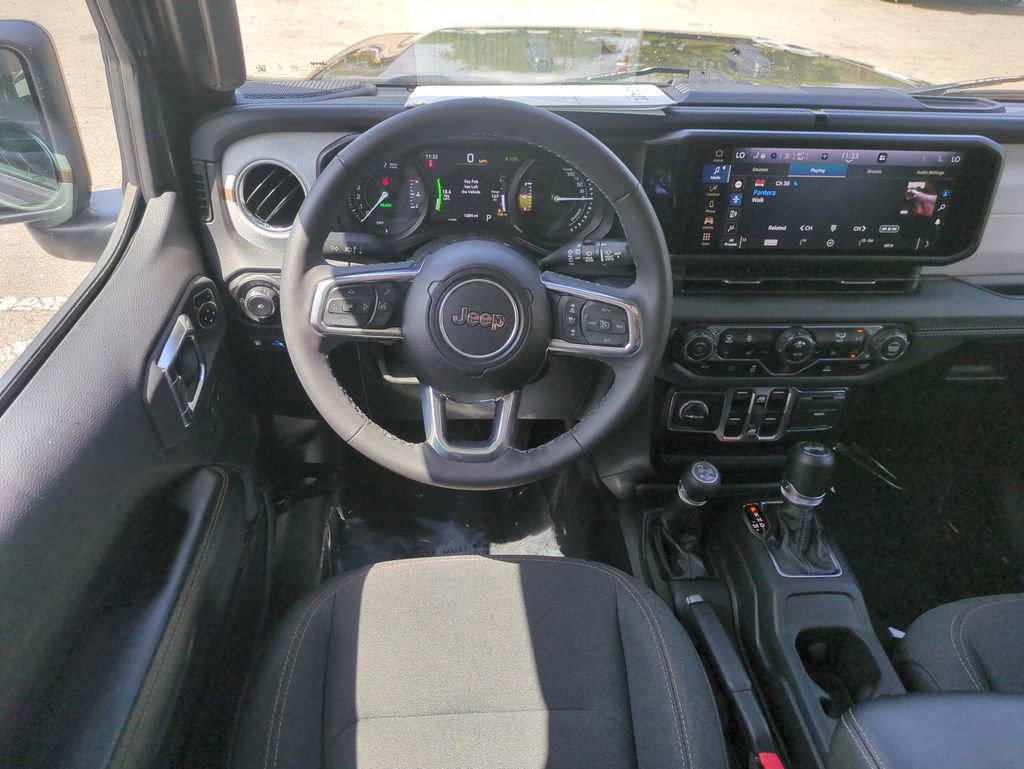 Used 2025 Jeep Wrangler Sahara 4xe image 18