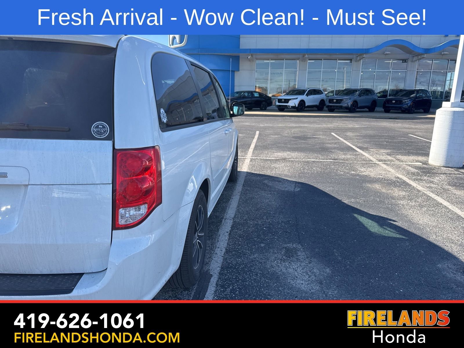 Used 2017 Dodge Grand Caravan SE image 6