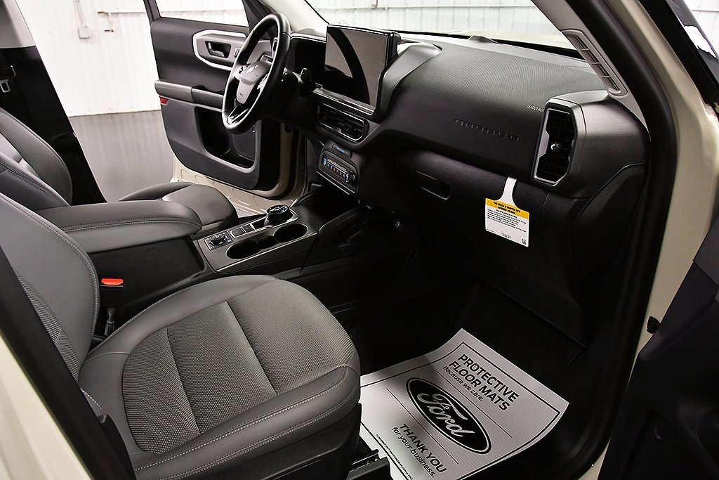 Used 2025 Ford Bronco Sport Badlands image 29