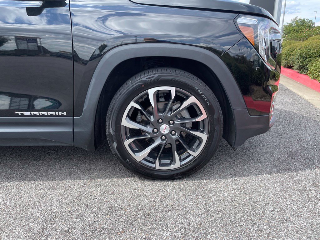 Used 2022 GMC Terrain SLT FWD image 32