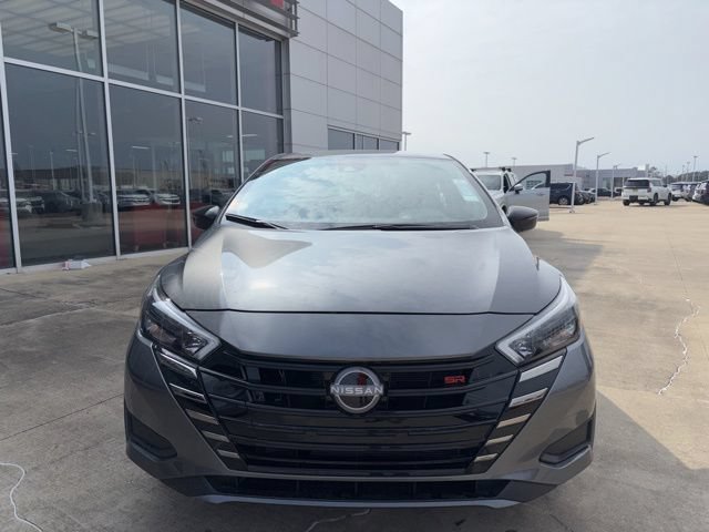 New 2025 Nissan Versa SR w/ Trunk Package FWD image 6