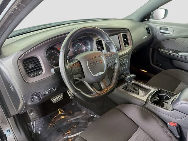 Used 2023 Dodge Charger R/T w/ Performance Handling Group RWD image 9