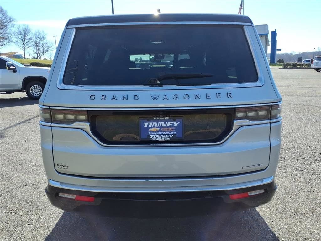 Used 2024 Jeep Grand Wagoneer L Series III image 4