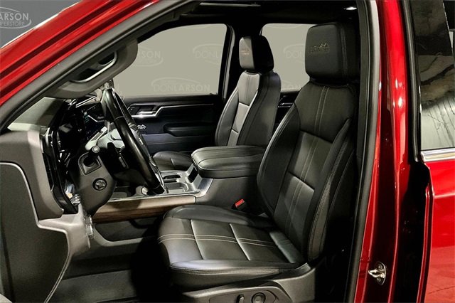 Certified 2024 Chevrolet Silverado 1500 High Country w/ Technology Package image 14