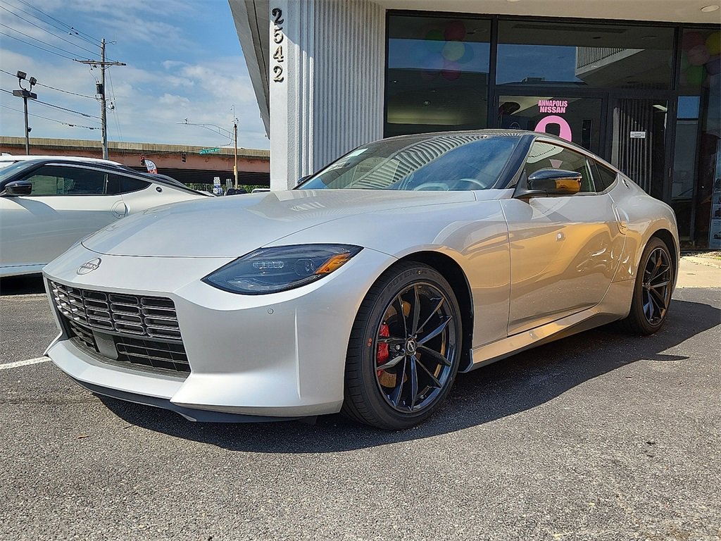 New 2025 Nissan Z Performance w/ Floor Mat Package video 2