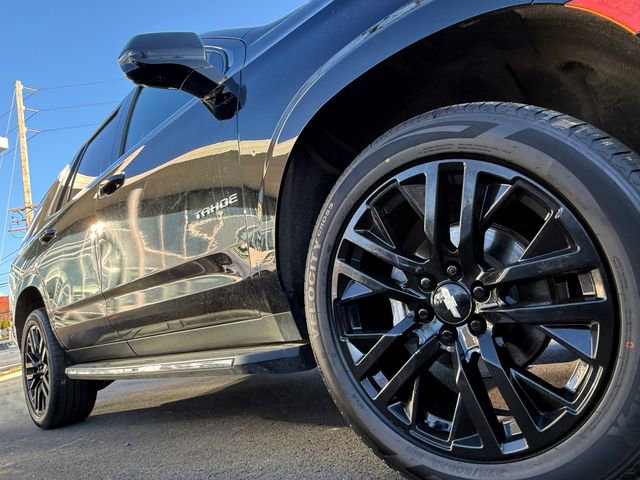 Used 2022 Chevrolet Tahoe LT w/ LT Signature Plus Package image 9