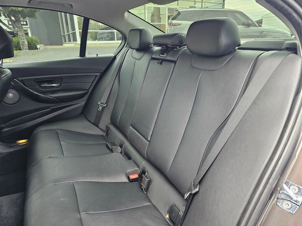 Used 2012 BMW 328i Sedan image 18