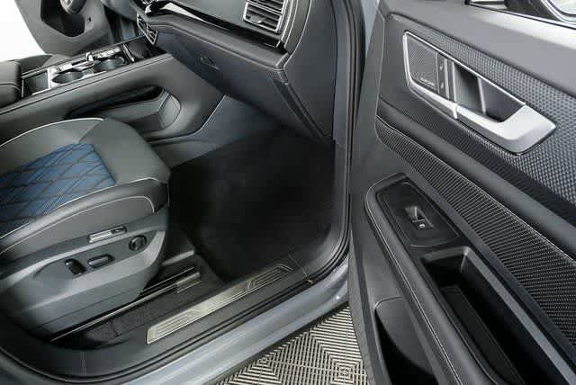 New 2026 Volkswagen Atlas Cross Sport SEL Premium R-Line AWD/4WD image 26
