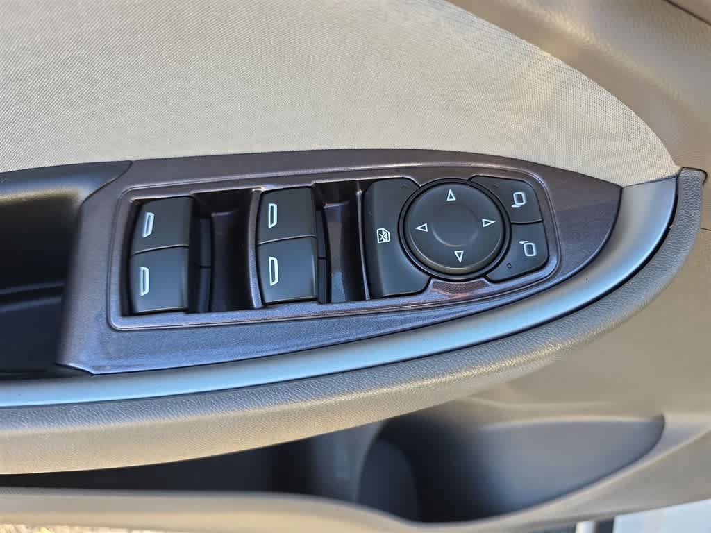 Used 2017 Chevrolet Malibu LS w/ LPO, Convenience Package 2 FWD image 17