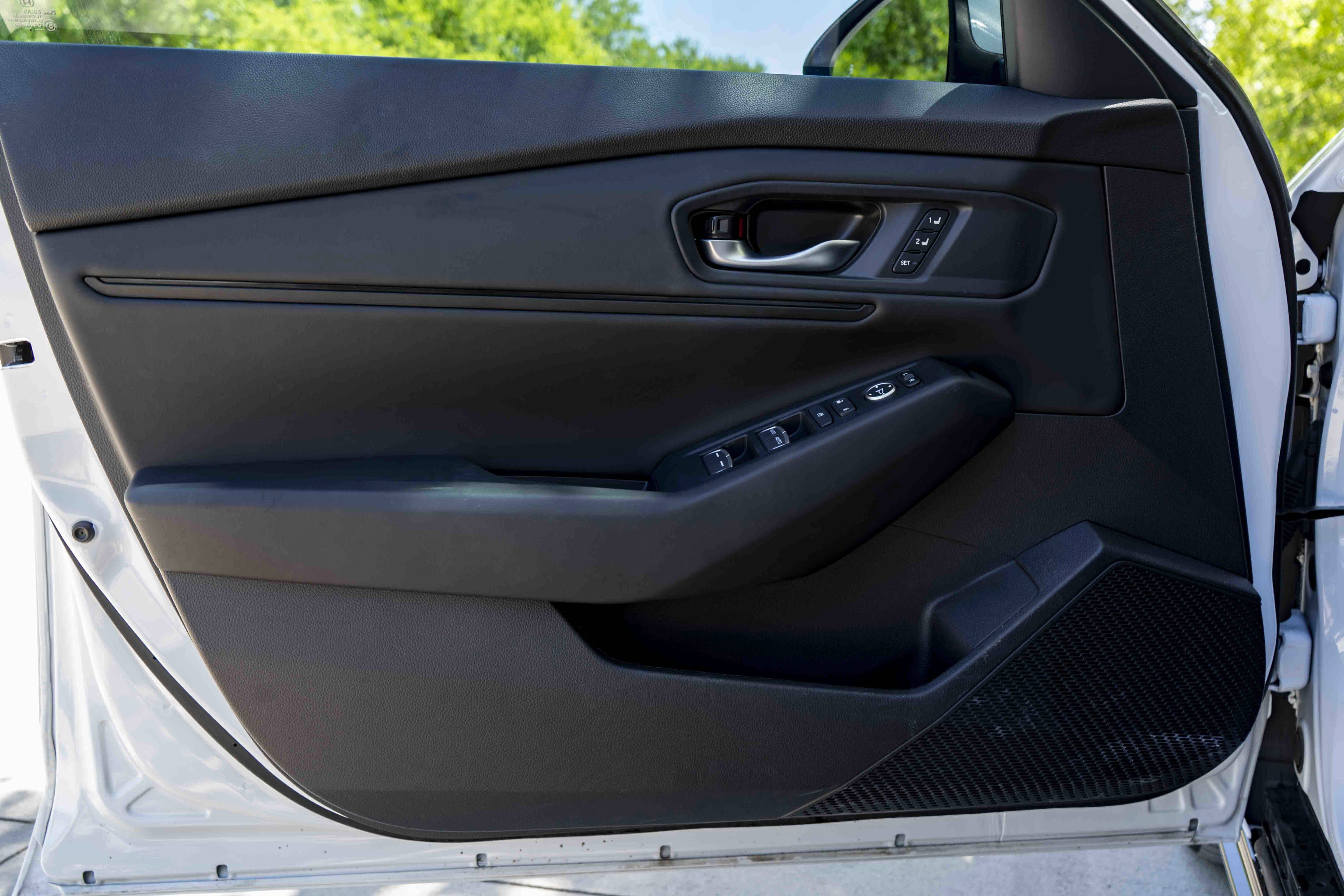 Used 2025 Honda Accord EX-L image 37