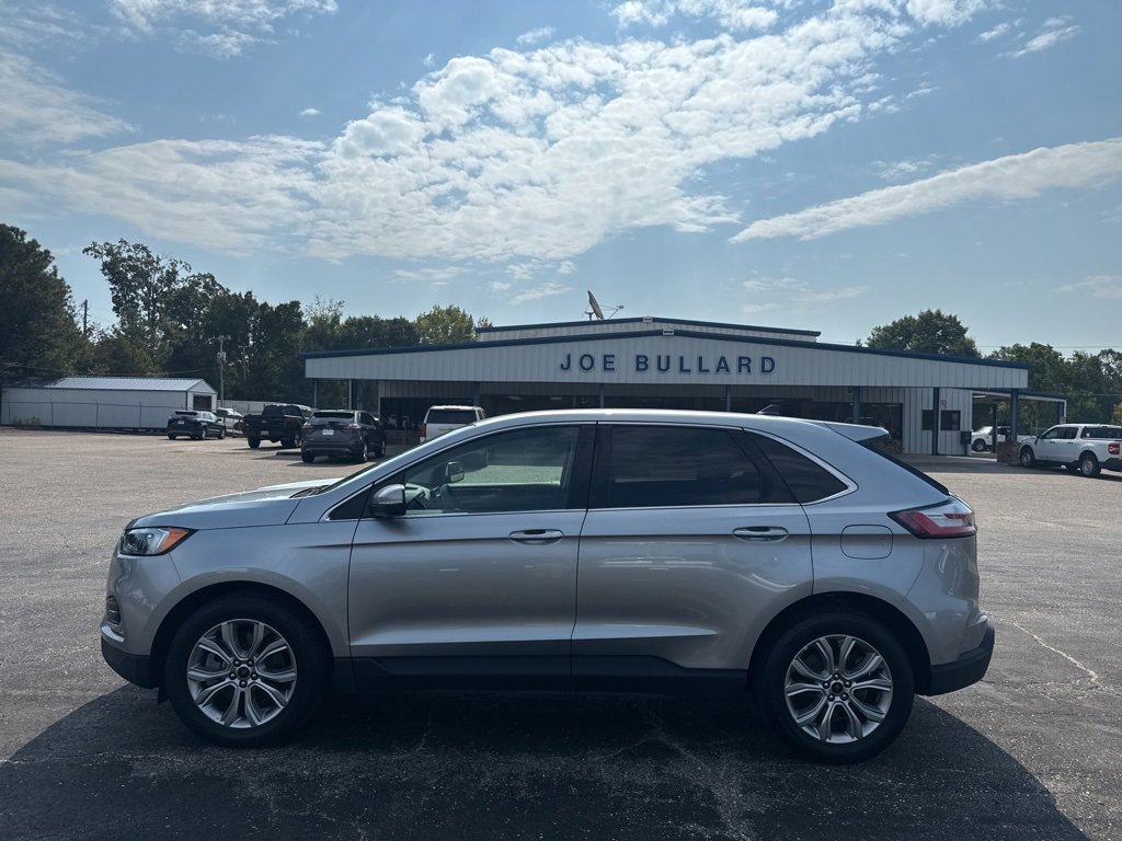 Used 2024 Ford Edge Titanium image 13