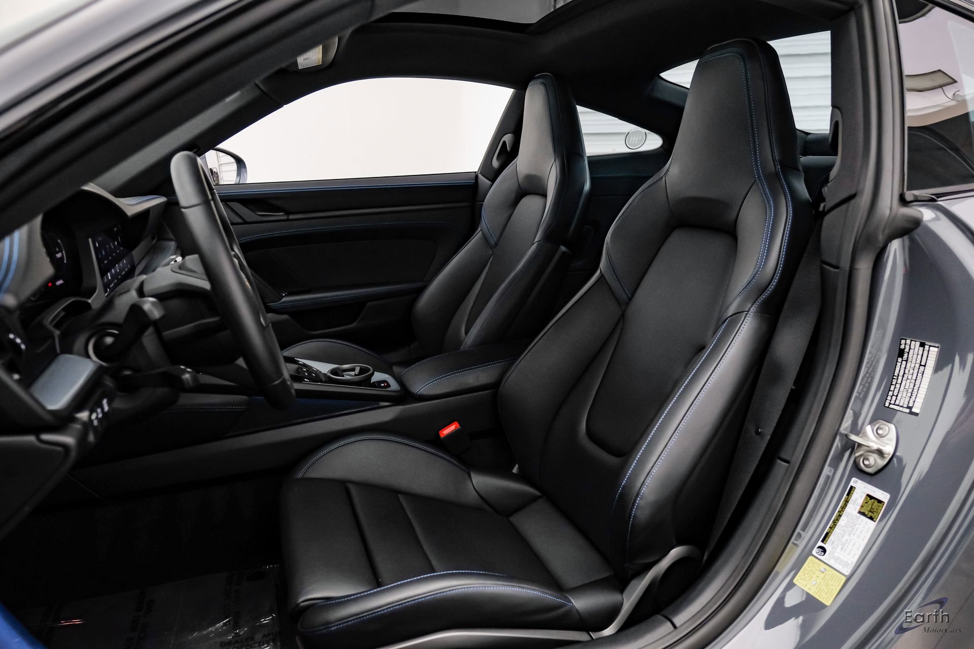 Used 2025 Porsche 911 Carrera T image 33